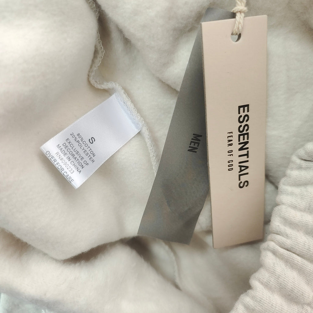 Fear of God ESSENTIALS Relaxed Sweat Shorts