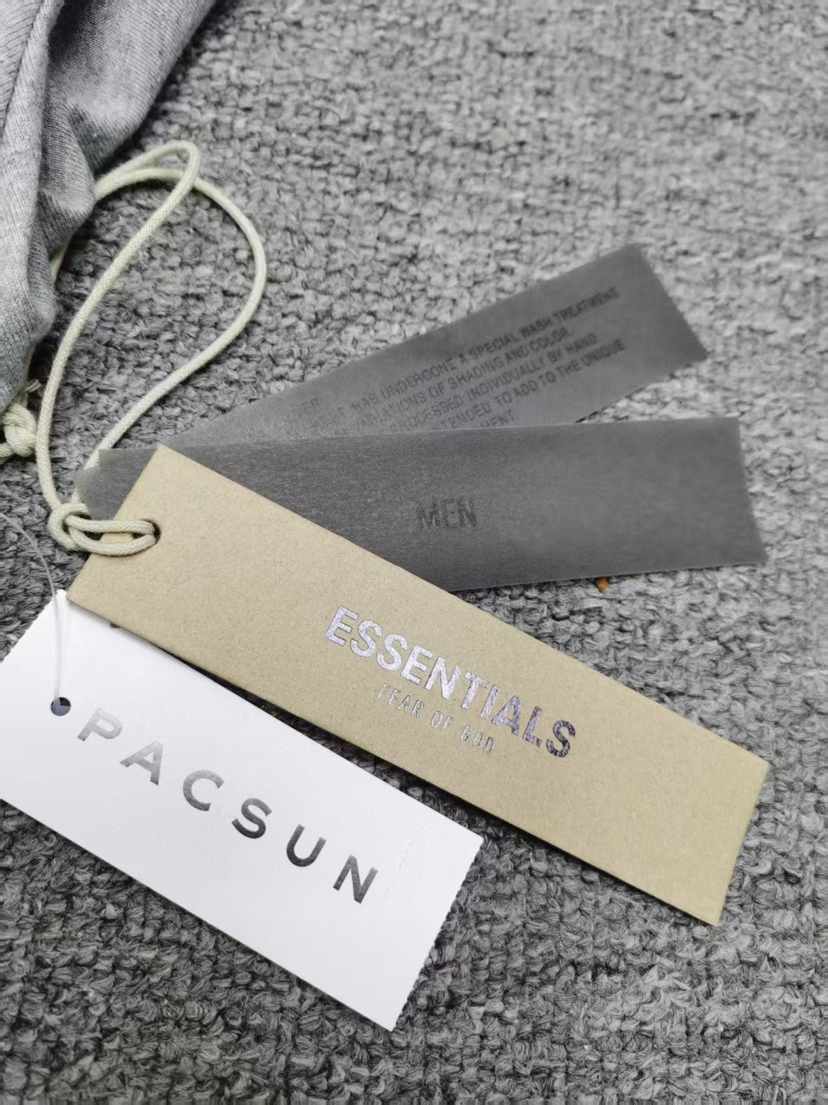 Fear of God ESSENTIALS T-Shirt